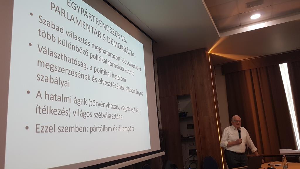 Dr. Marinovich Endre